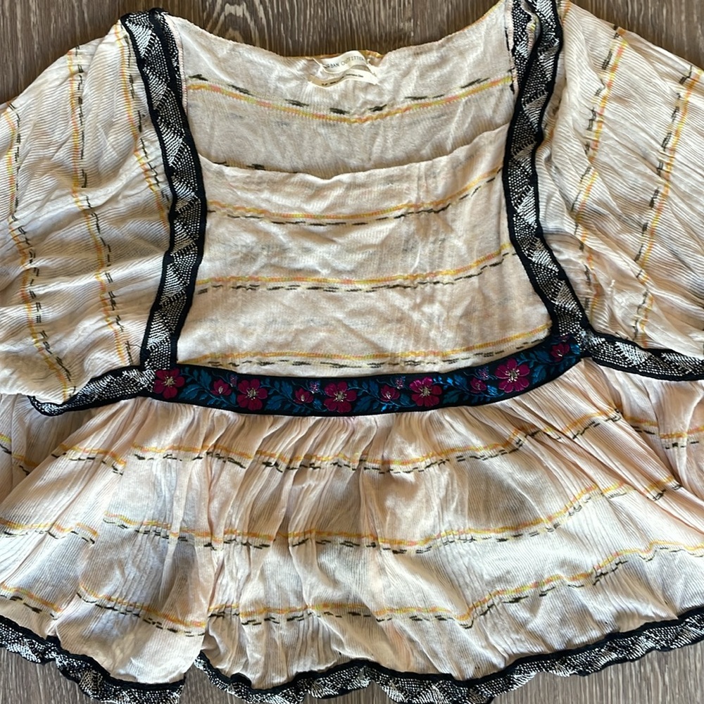 Urban Outfitters Hayden Embroidered Babydoll Top - Picture 2 of 3